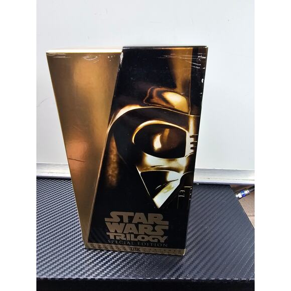 Star Wars Trilogy (VHS, 1997, Gold Special Edition) Pre-Owned - Picture 3 of 4